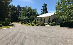 Te Kopura Lodge